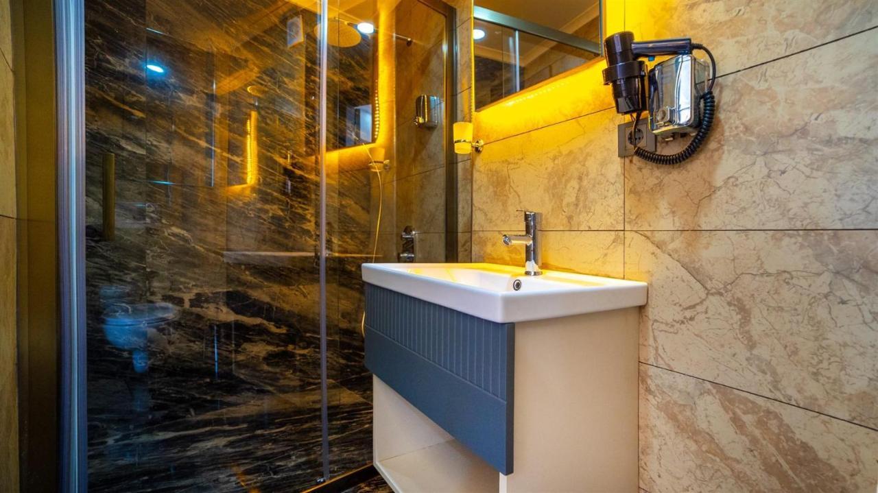 Blue Marina Hotel 안탈리아 외부 사진
